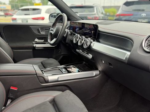 Used 2024 Mercedes-Benz EQB 250+ image 14