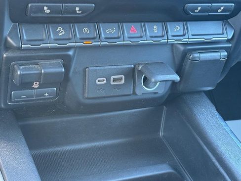 Used 2019 Chevrolet Silverado 1500 LT Trail Boss image 19