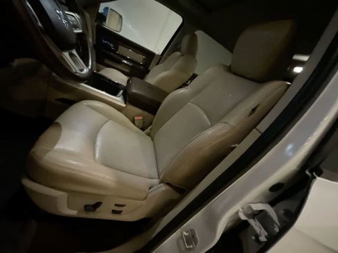 Used 2017 RAM 1500 Laramie image 11