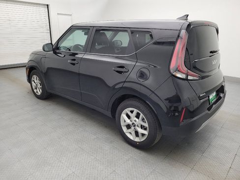 Used 2025 Kia Soul LX image 3