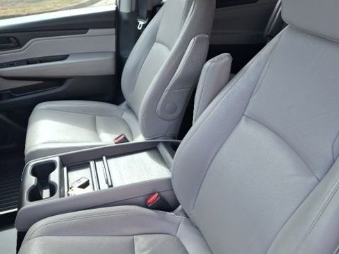 Used 2018 Honda Odyssey EX-L image 17