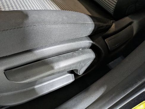 Used 2020 Hyundai Kona SE FWD image 19