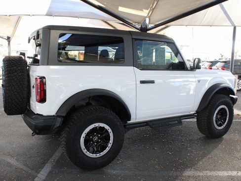 Used 2023 Ford Bronco Badlands w/ Sasquatch Package image 16