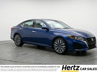 Used 2025 Nissan Altima 2.5 SV
