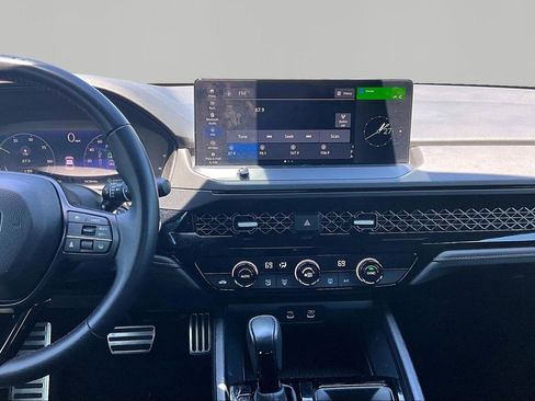 Used 2024 Honda Accord Sport image 10