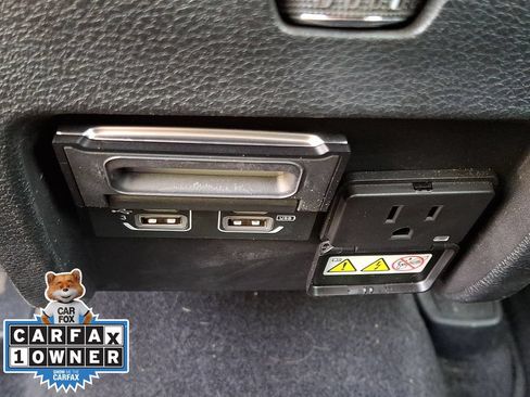 Used 2020 Jeep Cherokee Limited AWD/4WD image 9