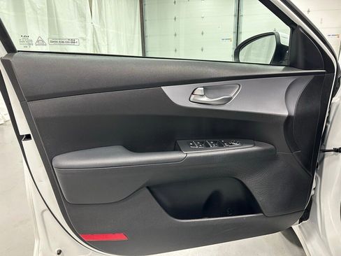 Used 2024 Kia Forte LXS image 8