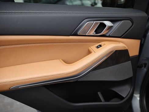 Certified 2025 BMW X5 sDrive40i w/ Premium Package image 23