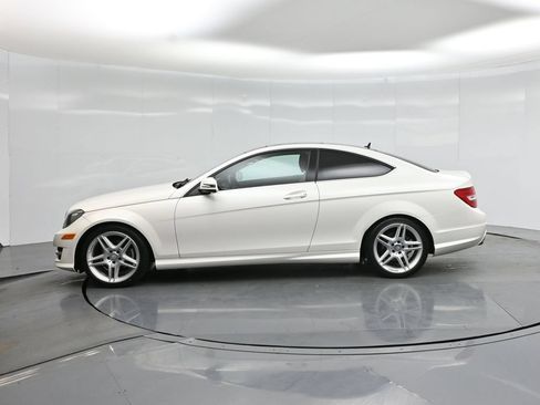 Used 2013 Mercedes-Benz C 250 Coupe image 23