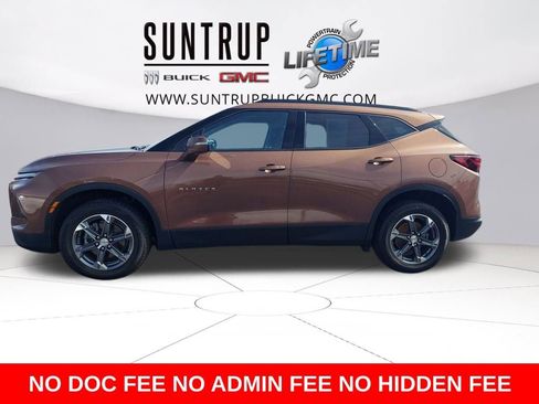 Used 2023 Chevrolet Blazer LT AWD/4WD image 3