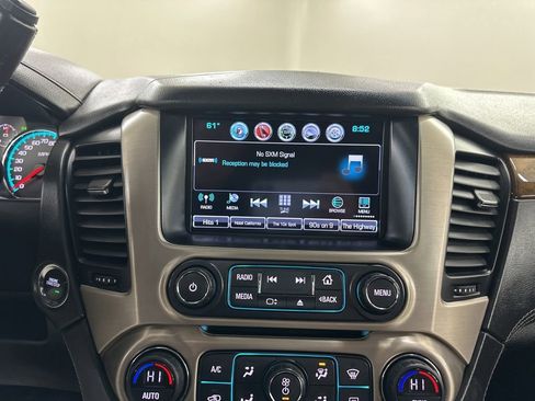 Used 2017 GMC Yukon XL Denali w/ Open Road Package AWD/4WD image 43