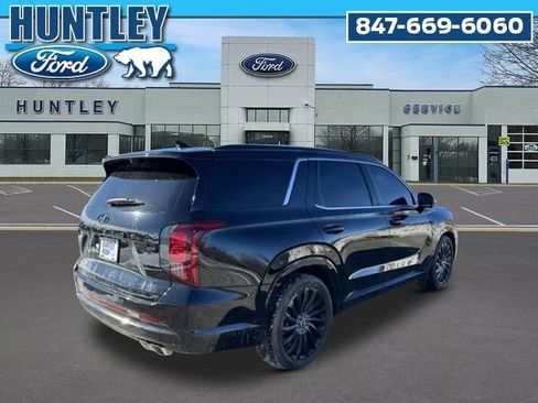 Used 2024 Hyundai Palisade Calligraphy image 4