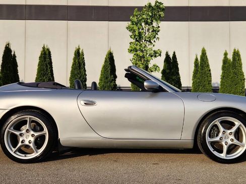Used 2002 Porsche 911 Cabriolet image 6