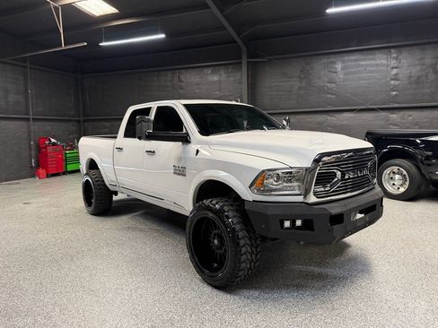 Used 2017 RAM 2500 Limited AWD/4WD image 3