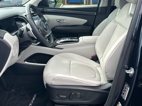 Certified 2024 Hyundai Tucson Limited AWD/4WD image 11