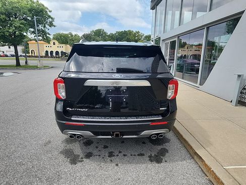 Used 2020 Ford Explorer Platinum w/ Premium Technology Package AWD/4WD image 25