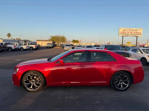 Used 2015 Chrysler 300 S RWD image 4
