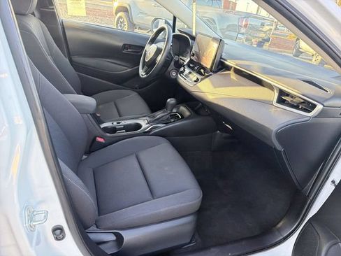 Used 2023 Toyota Corolla LE FWD image 25