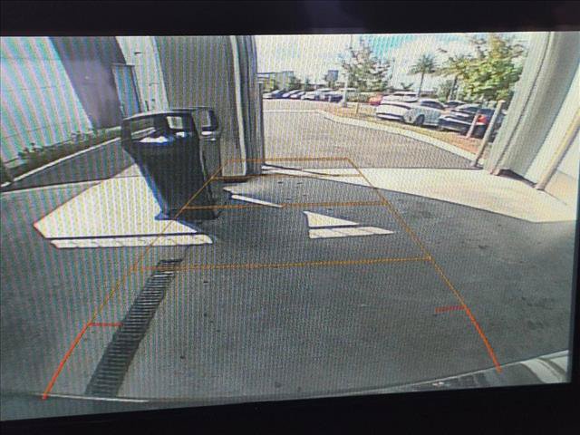 Used 2019 Chevrolet Traverse LT FWD image 11