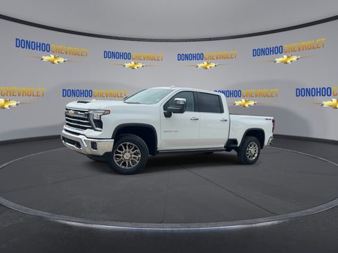 New 2026 Chevrolet Silverado 2500 LTZ w/ LTZ Plus Package AWD/4WD image 7