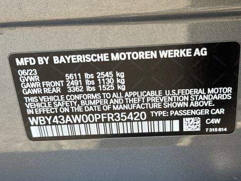 Used 2023 BMW i4 eDrive35 w/ Premium Package image 18