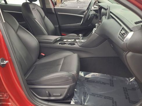 Used 2019 Genesis G70 2.0T Advanced image 19