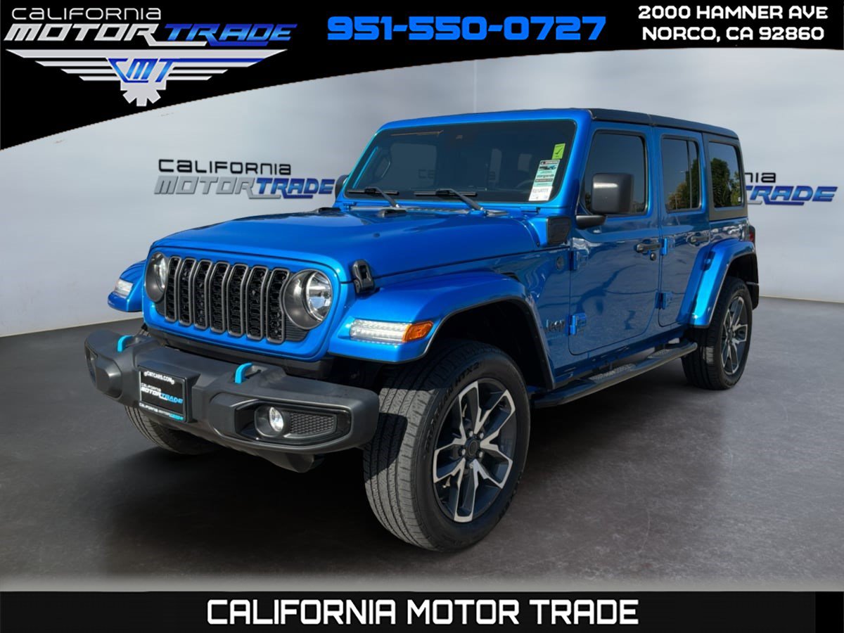 Used 2024 Jeep Wrangler Unlimited w/ Convenience Group AWD/4WD image 1