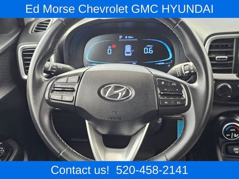 Used 2023 Hyundai Venue SEL w/ Cargo Package FWD image 17