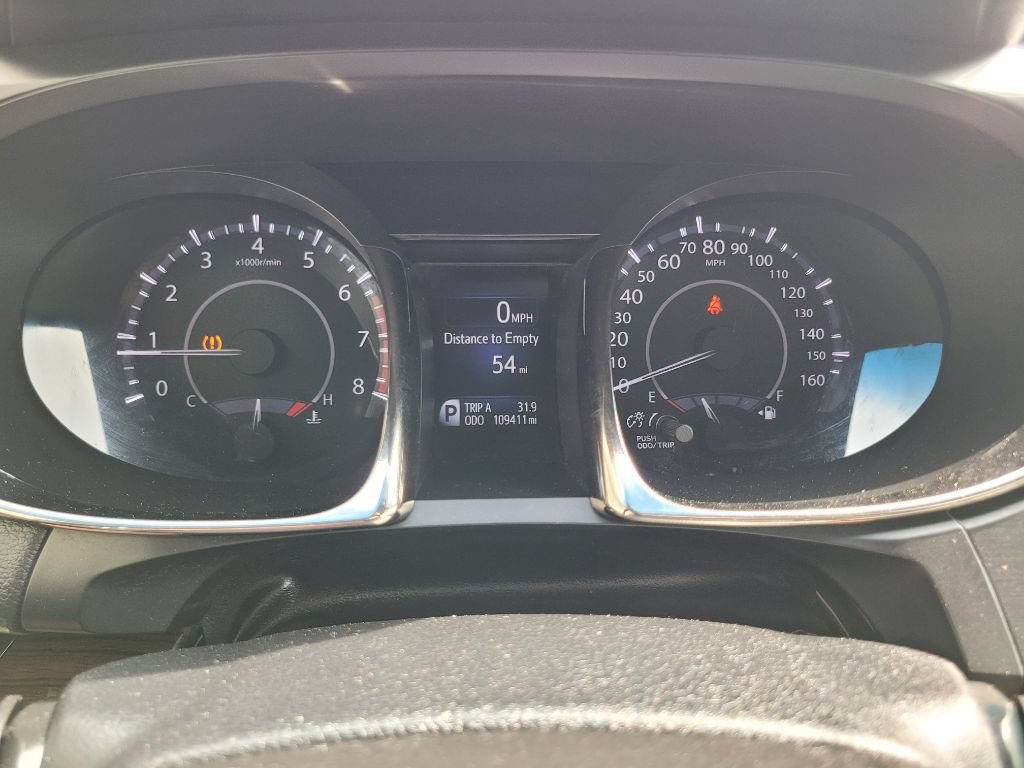 Used 2013 Toyota Avalon Limited FWD image 26