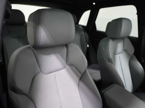 Used 2023 Audi SQ5 Premium Plus image 21