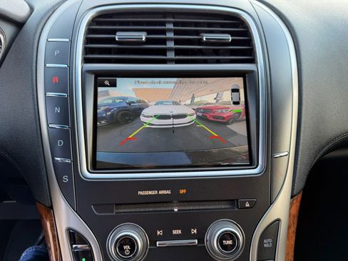 Used 2016 Lincoln MKX Select FWD image 37