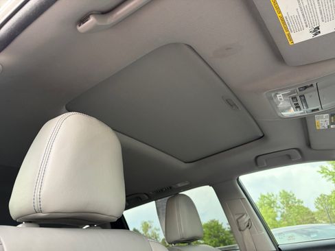 Used 2016 Toyota Highlander XLE AWD/4WD image 33