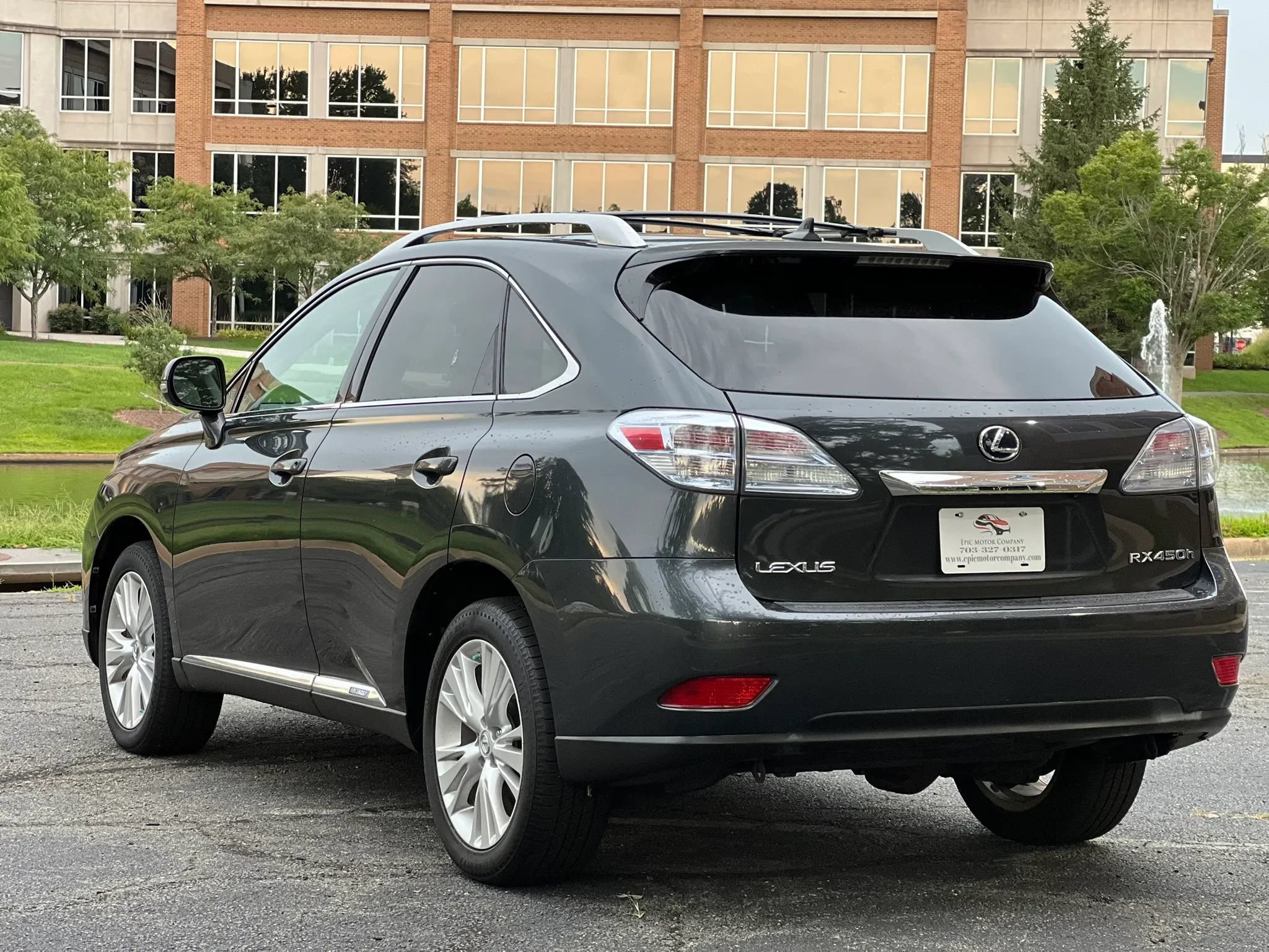 Used 2010 Lexus RX 450h AWD image 3