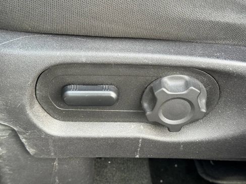 Used 2014 Ford Explorer XLT w/ Equipment Group 201A image 4