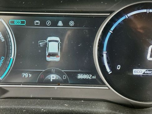 Used 2022 Kia Niro EX FWD image 19