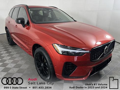 Used 2023 Volvo XC60 T8 Plus image 1