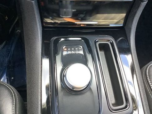 Used 2022 Chrysler 300 S RWD image 25