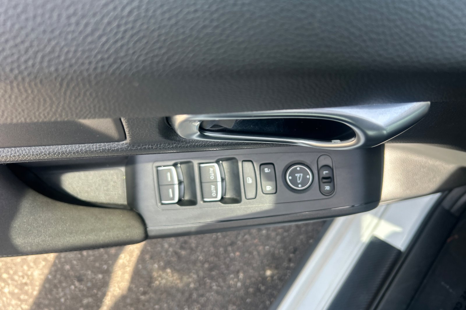 Used 2024 Honda Civic Sport image 11