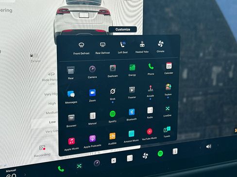 Used 2023 Tesla Model X Plaid image 21