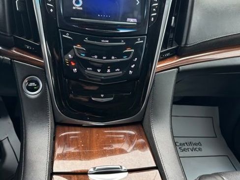 Used 2016 Cadillac Escalade ESV Premium image 50