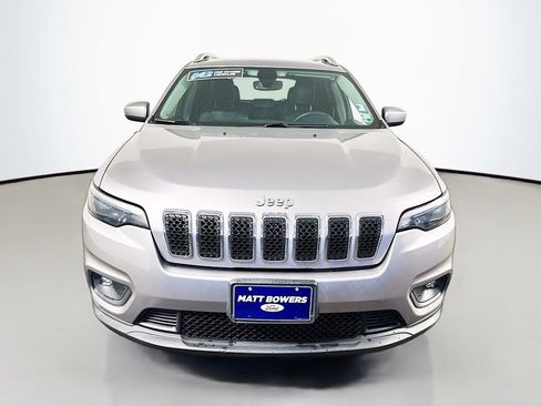 Used 2019 Jeep Cherokee Latitude Plus w/ Comfort/Convenience Group image 2