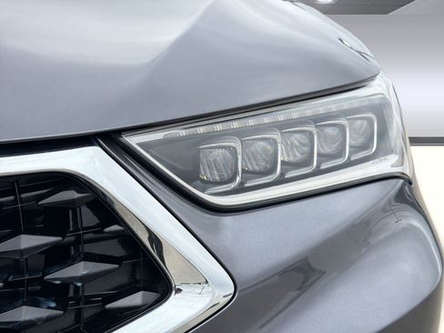 Used 2019 Acura TLX image 10