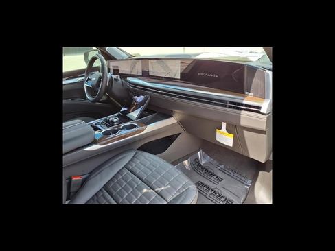 Used 2026 Cadillac Escalade Platinum Sport w/ LPO, ONYX Package AWD/4WD image 8
