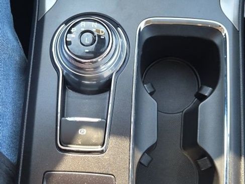 Used 2020 Ford Fusion SE image 39