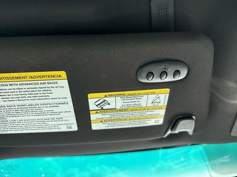 Used 2015 Ford Explorer Limited image 35