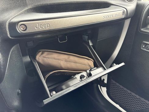 Used 2017 Jeep Wrangler Sport w/ Quick Order Package 24S image 22