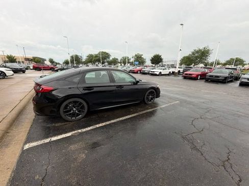 Used 2024 Honda Civic Sport image 5