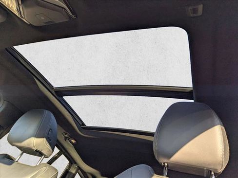 Used 2025 BMW X4 xDrive30i w/ Premium Package image 15