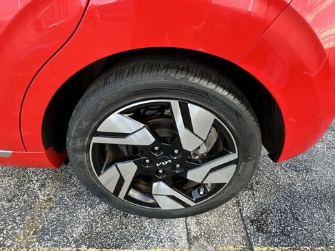 Certified 2024 Kia Soul GT-Line w/ Option Group 020 image 19