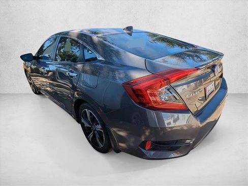 Used 2018 Honda Civic Touring image 7